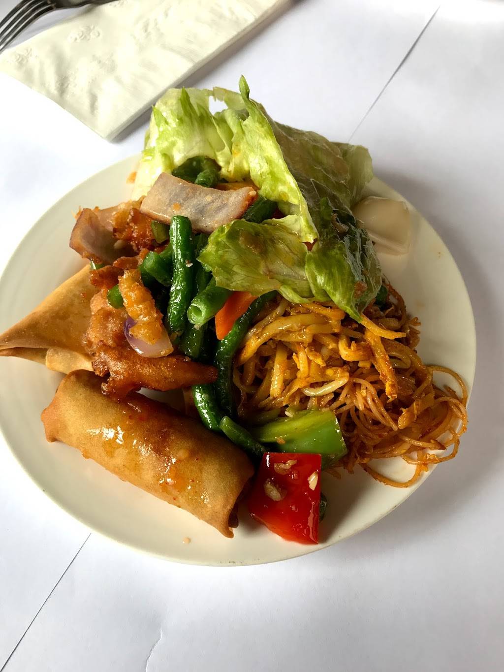 Merlion Restaurant & Bar | restaurant | 19628 Stevens Creek Blvd, Cupertino, CA 95014, USA | 4087778228 OR +1 408-777-8228