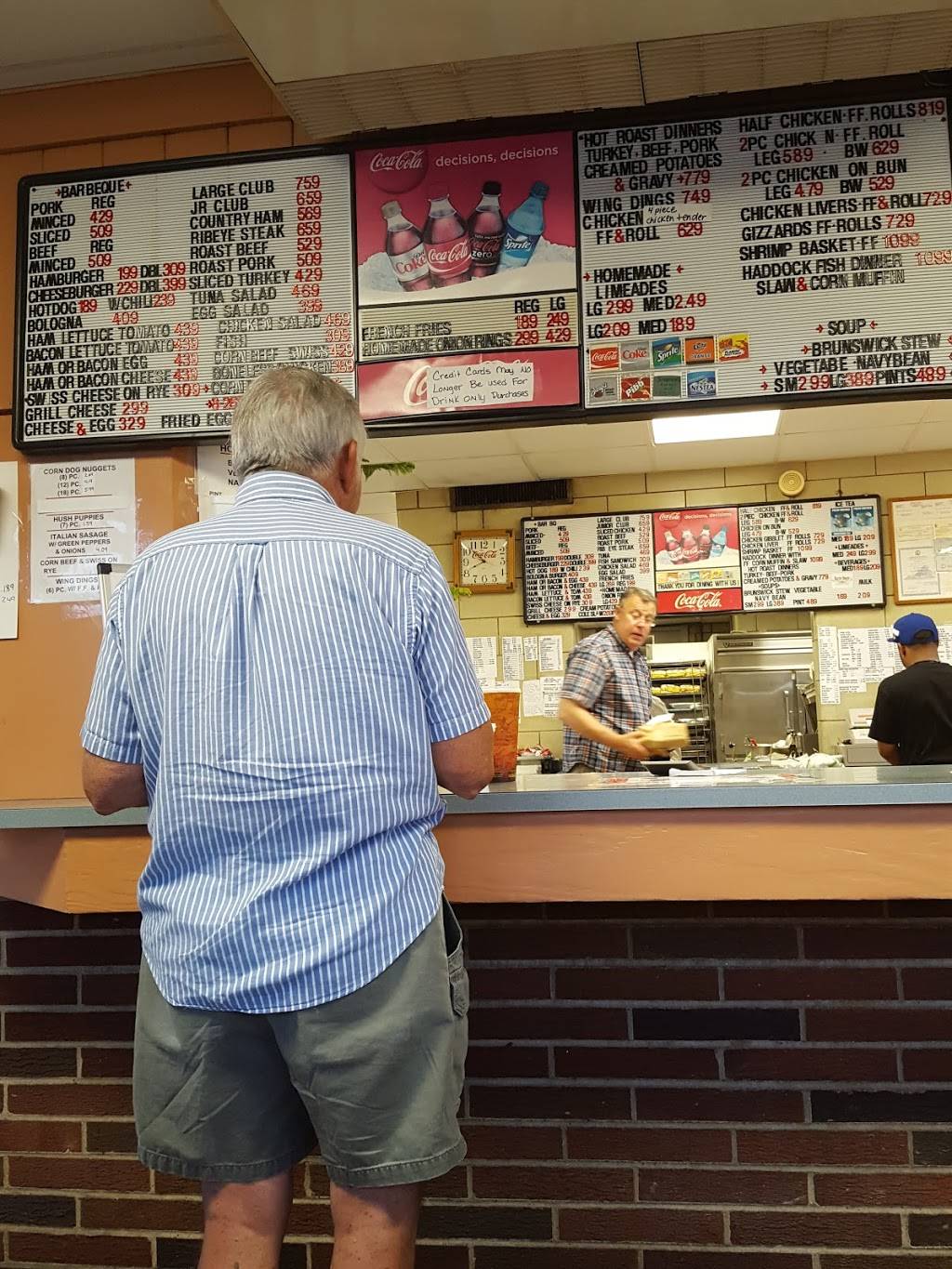 Dunns Drive In Barbecue | restaurant | 3716 Mechanicsville Turnpike, Richmond, VA 23223, USA | 8043294676 OR +1 804-329-4676