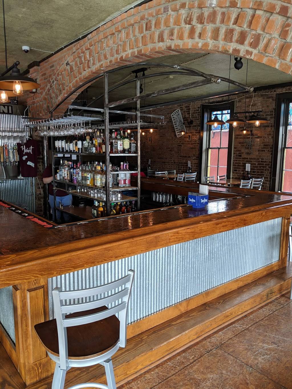 The Joint @ 12th & Allen | restaurant | 1931 S 12th St, St. Louis, MO 63104, USA | 3144363045 OR +1 314-436-3045