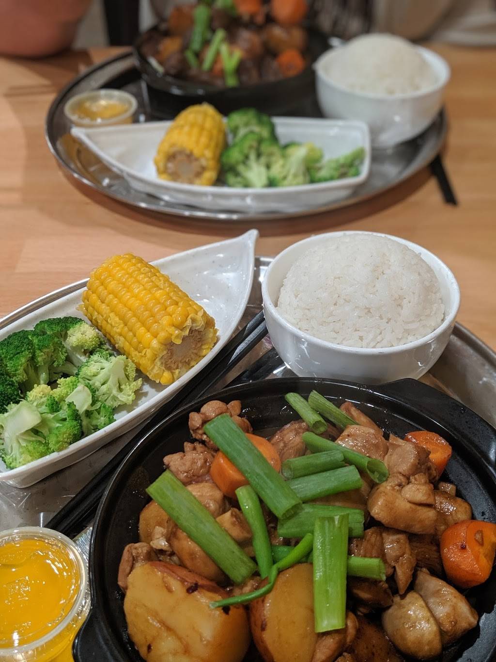 Bao Bao & Braised Chicken | restaurant | 1661 Fort Campbell Blvd, Clarksville, TN 37042, USA | 9318025079 OR +1 931-802-5079