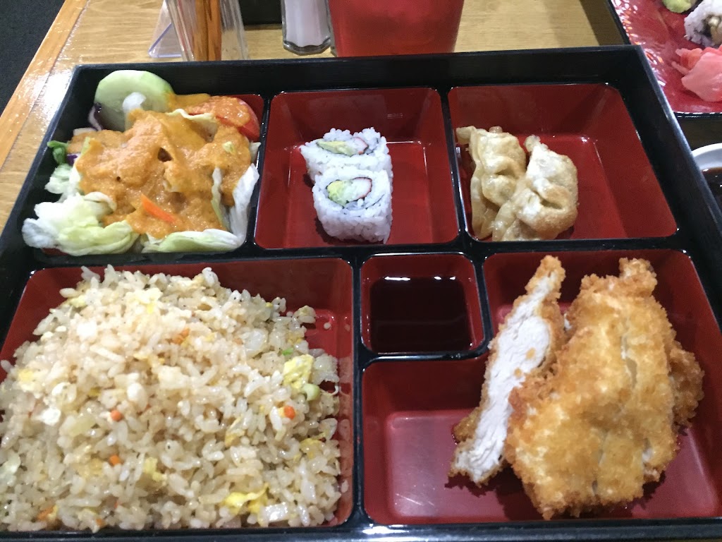 Junos Sushi-Steak and Seafood | restaurant | 110 Eglin Pkwy NE, Fort Walton Beach, FL 32548, USA | 8502445866 OR +1 850-244-5866