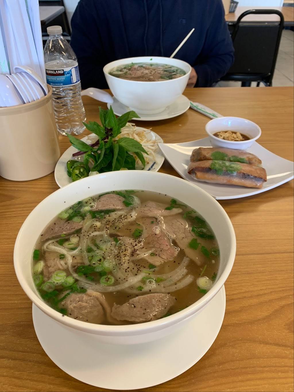 Pho Phong Luu | restaurant | 9200 N Lamar Blvd, Austin, TX 78753, USA | 5128341736 OR +1 512-834-1736