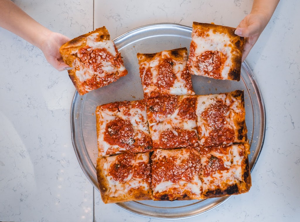 Bonannos New York Pizza Kitchen | restaurant | 7090 W Craig Rd Suite 150, Las Vegas, NV 89128, USA | 7252462333 OR +1 725-246-2333