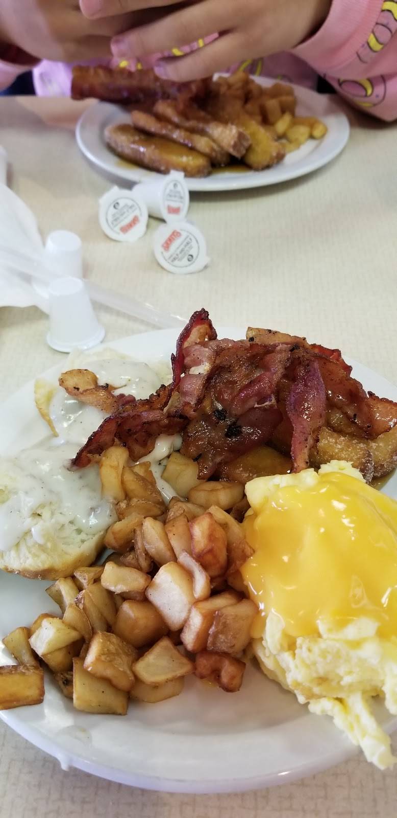 Shoneys Clarksville | restaurant | 3083 Wilma Rudolph Blvd, Clarksville, TN 37040, USA | 9315530830 OR +1 931-553-0830