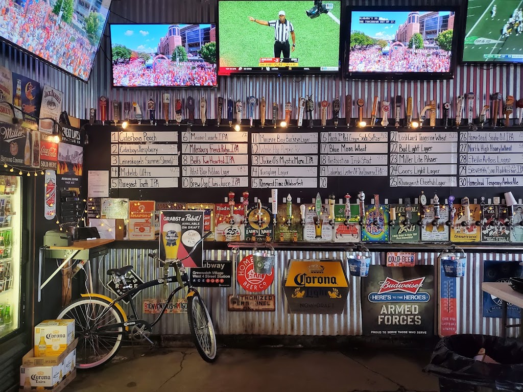 The Hawks Nest Pub, Pizza, Burgers And Wings | restaurant | 261 Main St, Alexandria, OH 43001, USA | 7409243943 OR +1 740-924-3943