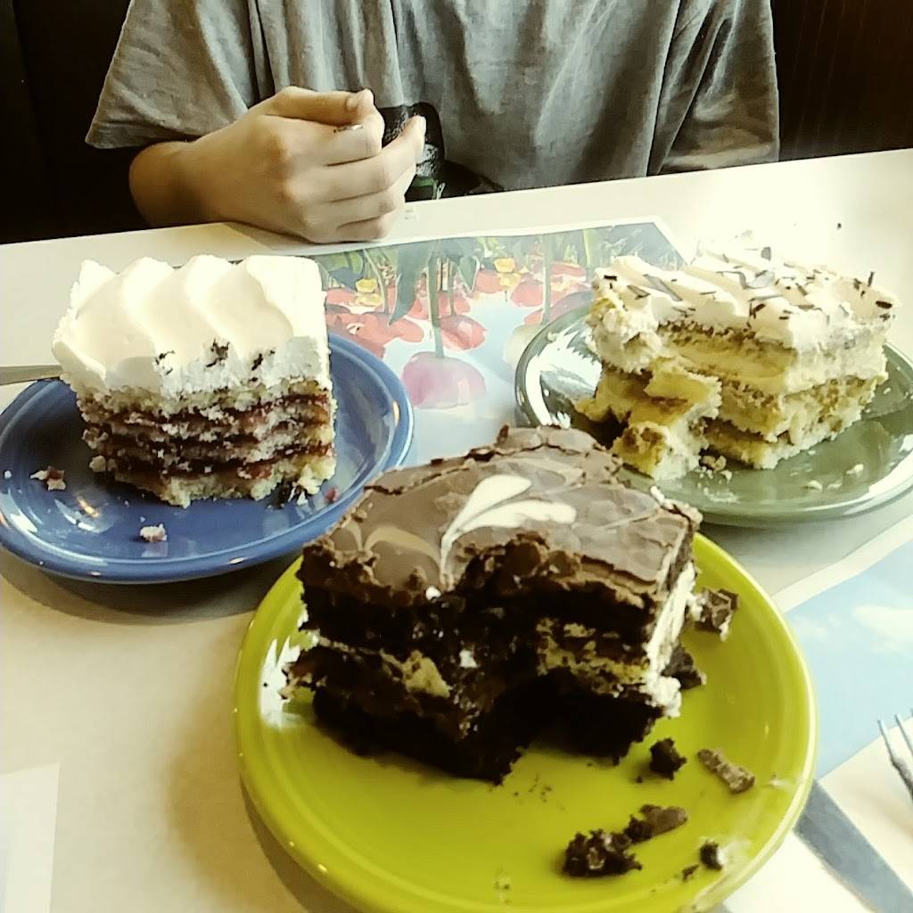 Charlys Family Restaurant | restaurant | 4455 Kirk Rd, Youngstown, OH 44515, USA | 3307995569 OR +1 330-799-5569