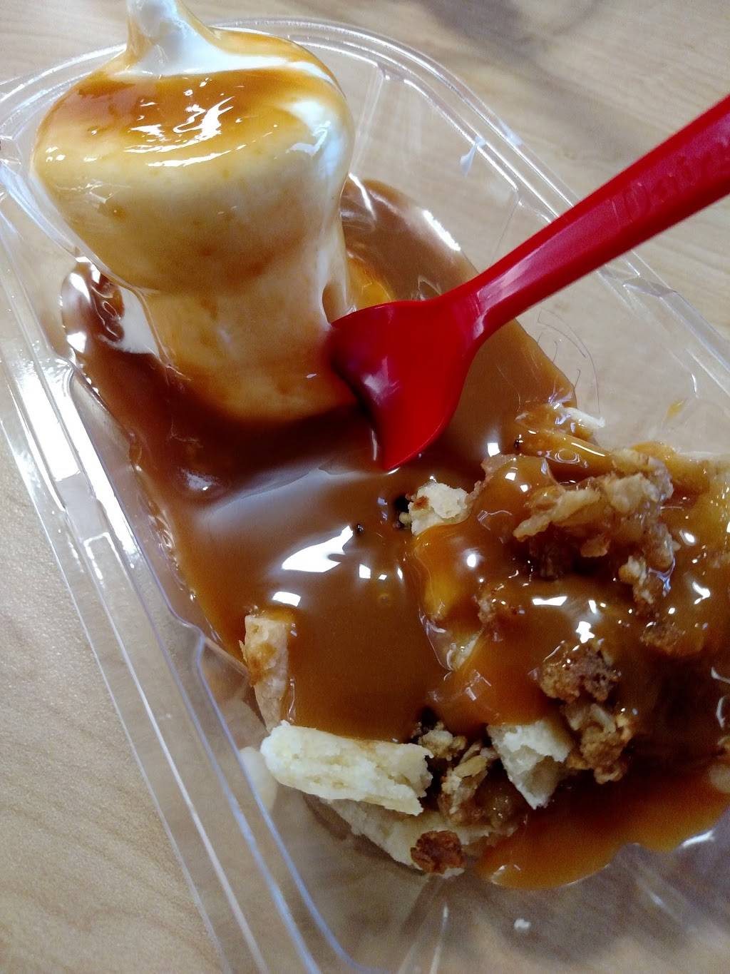 Dairy Queen | restaurant | 400 3rd St, Wellsville, OH 43968, USA | 3305322343 OR +1 330-532-2343