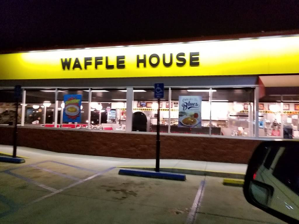 Waffle House | meal takeaway | 670 Magnolia St S, Lincoln, AL 35096, USA | 2057631561 OR +1 205-763-1561
