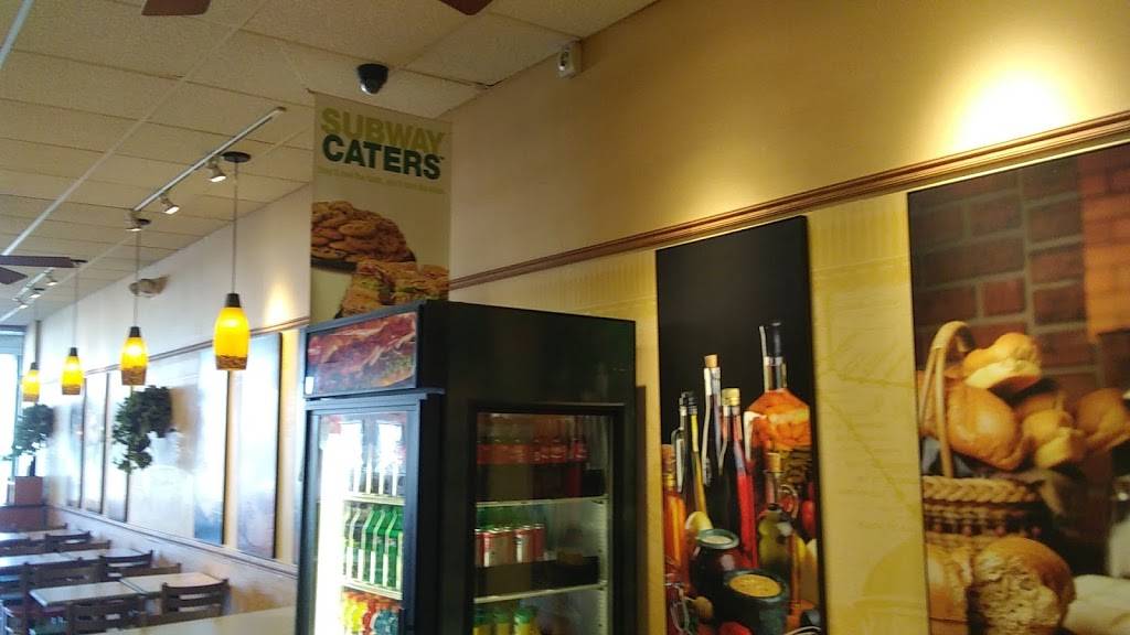 Subway Restaurants | restaurant | 150 Elm Plaza, Waterville, ME 04901, USA | 2078776620 OR +1 207-877-6620