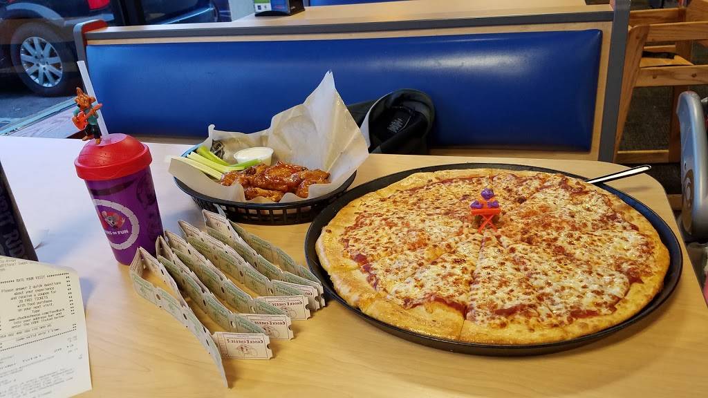 Chuck E. Cheeses | restaurant | 11-15 Hanover Pl, Hicksville, NY 11801, USA | 5164333343 OR +1 516-433-3343