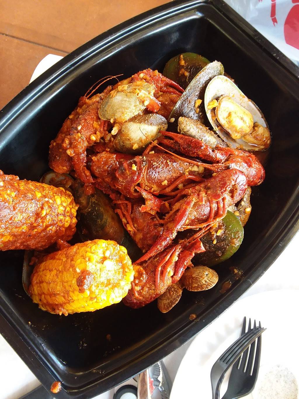 Rockin Crawfish | restaurant | 9000 Ming Avenue #J-3, Bakersfield, CA 93311, USA | 6617358503 OR +1 661-735-8503