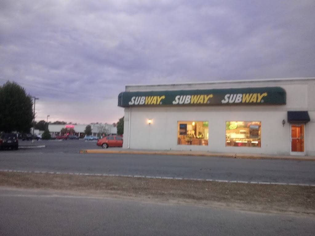 Subway | restaurant | 1383 N Sandhills Blvd, Aberdeen, NC 28315, USA | 9109443311 OR +1 910-944-3311