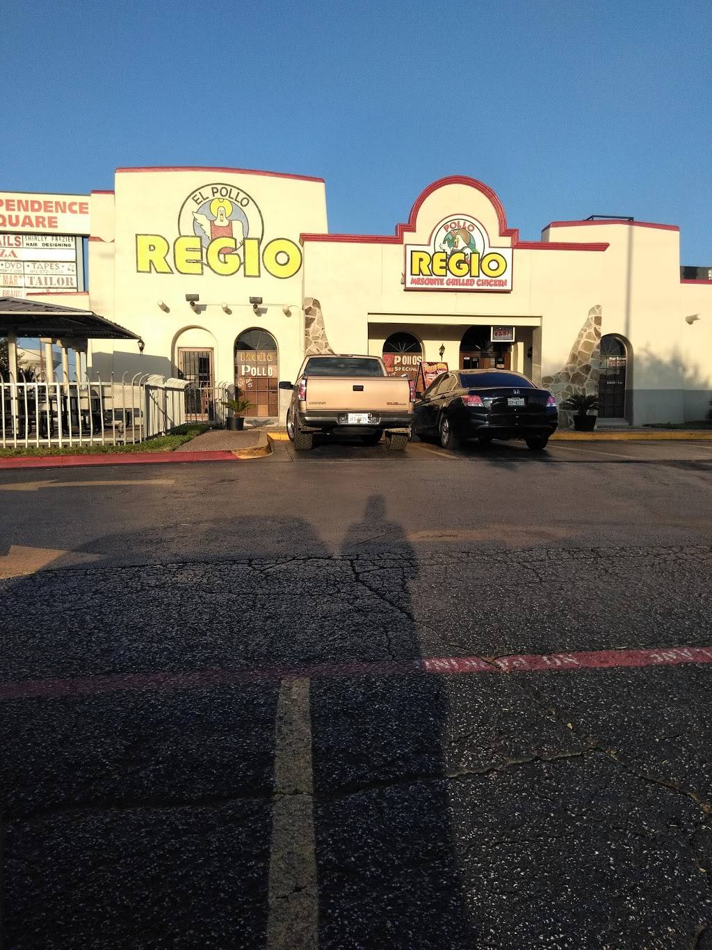 Pollo Regio | restaurant | 4228 W Camp Wisdom Rd, Dallas, TX 75237, USA | 9722963197 OR +1 972-296-3197