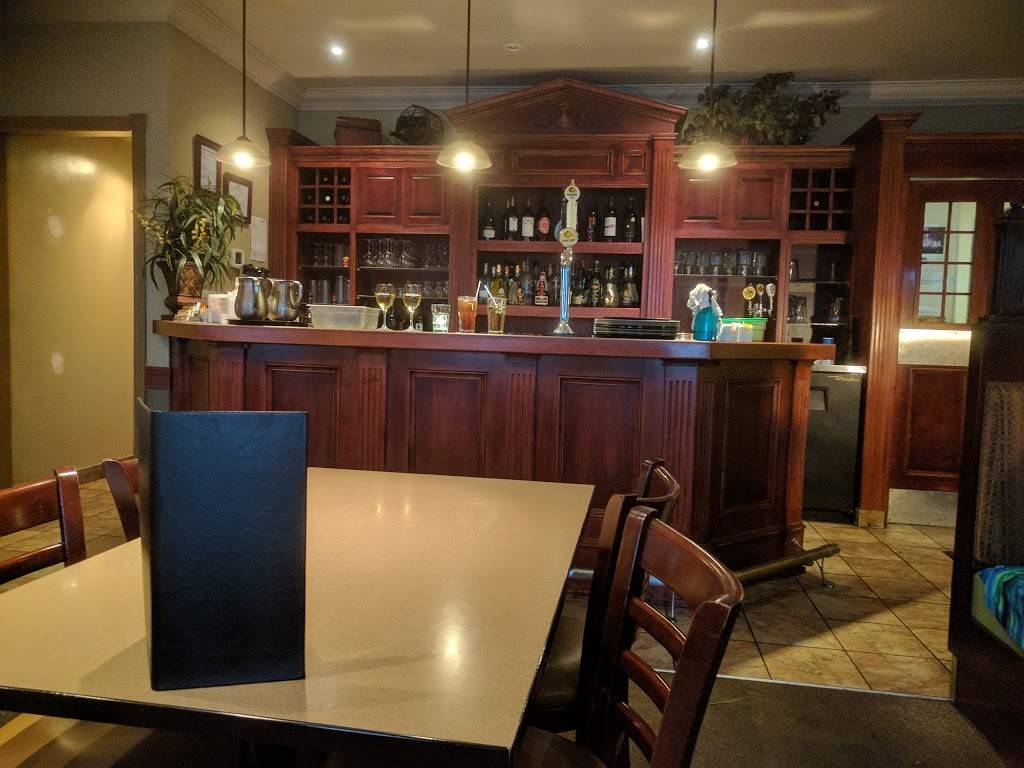 Vitos Pizzeria Restaurant & Dining Lounge | restaurant | 36 Prince Edward St, Brighton, ON K0K 1H0, Canada | 6134750568 OR +1 613-475-0568