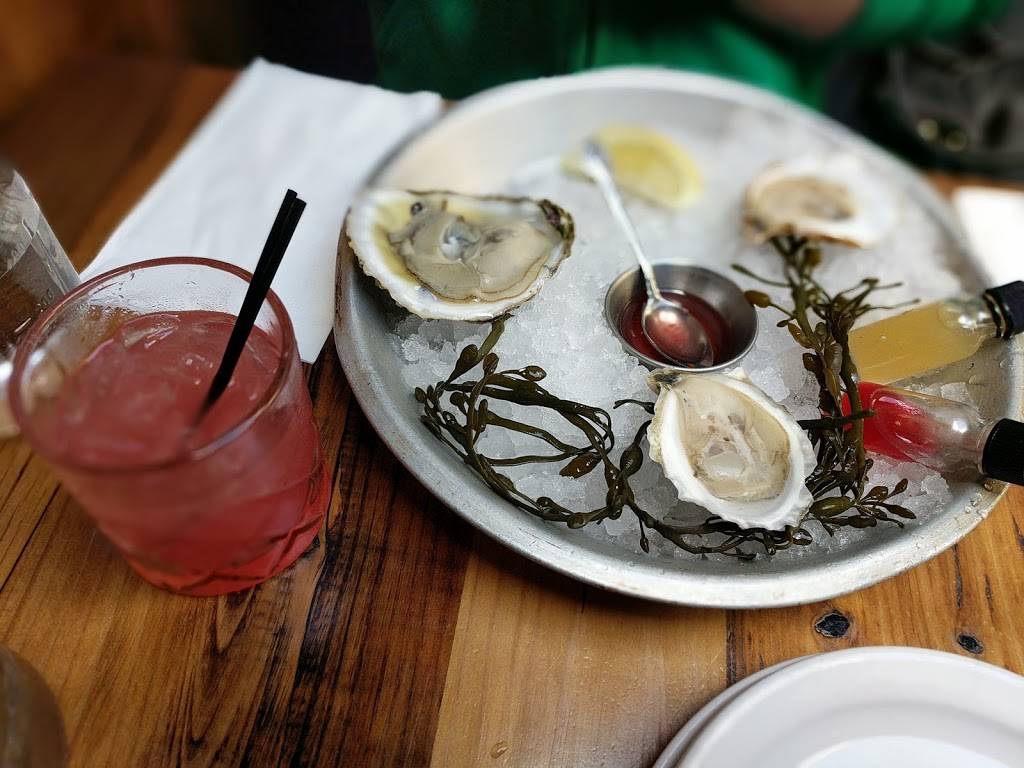 Muddy Waters Oyster Bar | restaurant | 130 S Highland Ave, Pittsburgh, PA 15206, USA | 4123610555 OR +1 412-361-0555