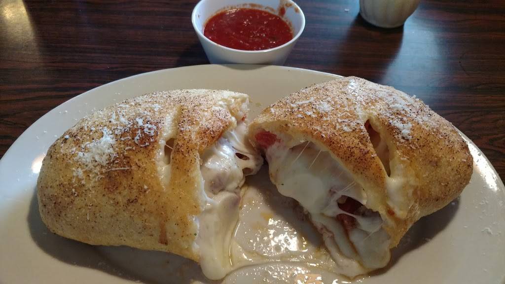 Avolios Italian Restaurant | restaurant | 15975 E San Bernardino Rd, Covina, CA 91722, USA | 6269602839 OR +1 626-960-2839