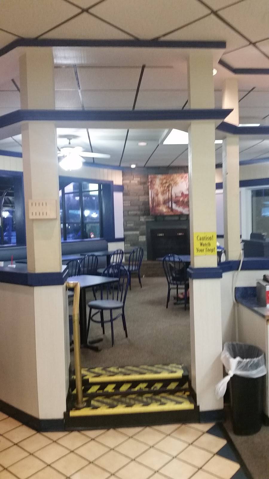 Arbys | restaurant | 13 Possum Park Mall, Newark, DE 19711, USA | 3023685661 OR +1 302-368-5661