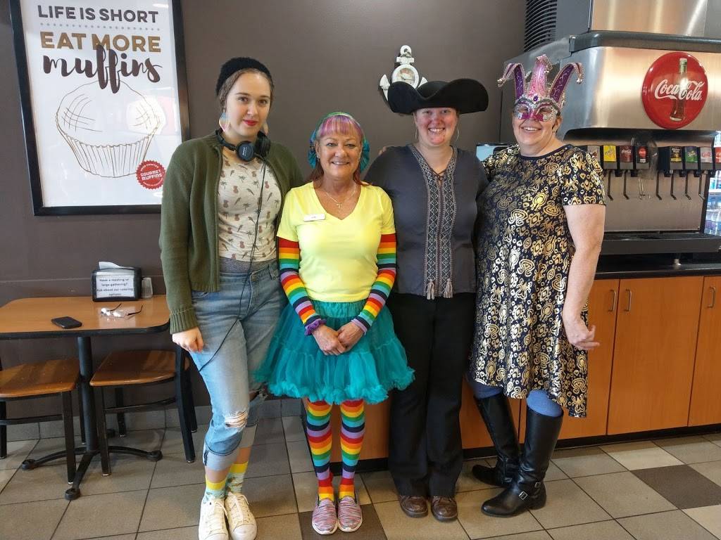 Big Apple Bagels | bakery | 1123 US-31, Petoskey, MI 49770, USA | 2313481110 OR +1 231-348-1110