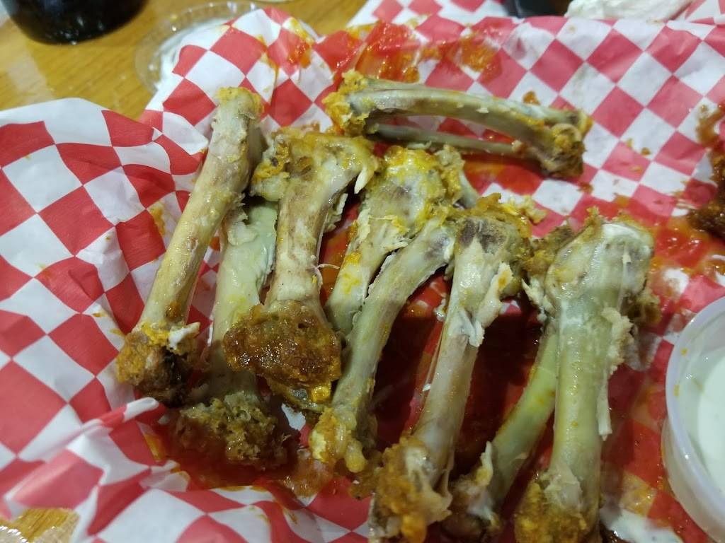 Zona Caliente Sports Bar And Grill | restaurant | 6507 S Cooper St #167, Arlington, TX 76001, USA | 8173755044 OR +1 817-375-5044