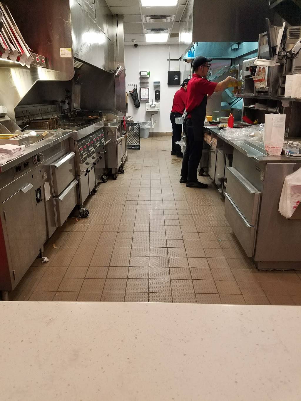 Wendys | restaurant | 2800 Terminal Rd N, Terminal A, Houston, TX 77032, USA | 2812303488 OR +1 281-230-3488