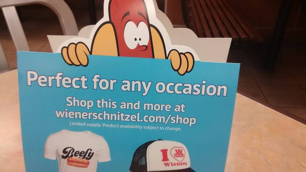 Wienerschnitzel | restaurant | 10221 Artesia Blvd, Bellflower, CA 90706, USA | 5628665596 OR +1 562-866-5596