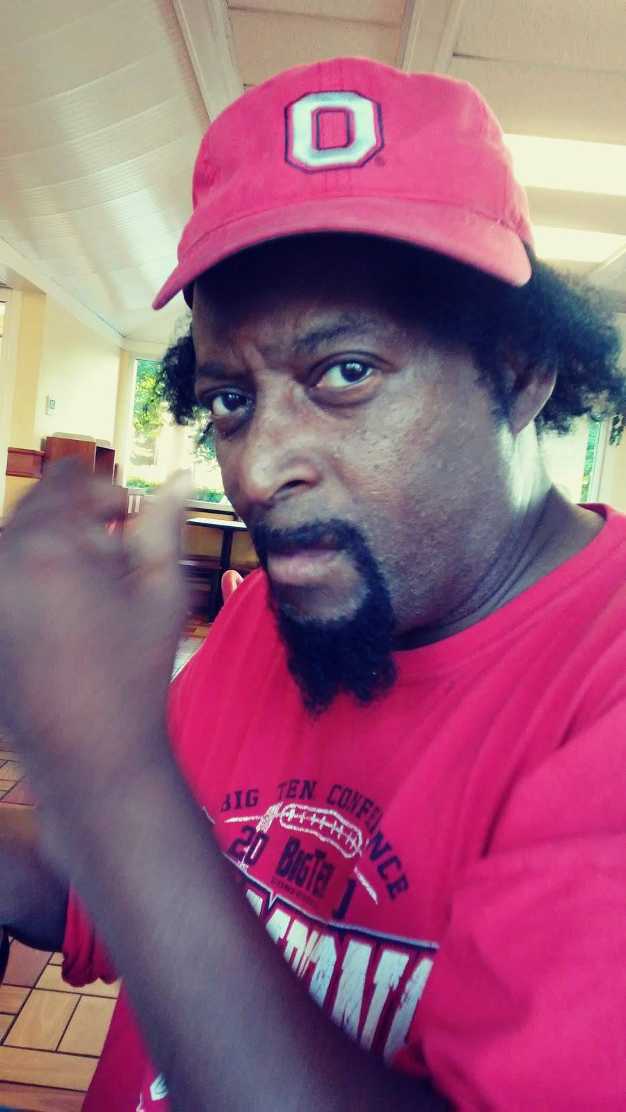 Lees Famous Recipe Chicken | restaurant | 1318 Versailles Rd, Lexington, KY 40504, USA | 8592548229 OR +1 859-254-8229