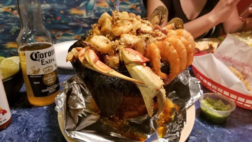 Las Islas Marias | restaurant | 16393 E Foothill Blvd, Fontana, CA 92335, USA | 9098232140 OR +1 909-823-2140