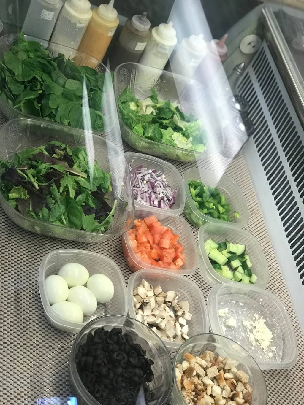 Toss & Grill | restaurant | 59 Camelot Dr, Nepean, ON K2G 5W6, Canada | 6132252100 OR +1 613-225-2100