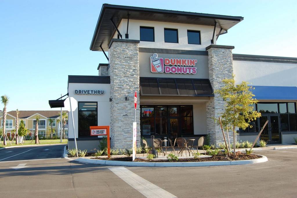 Dunkin | bakery | 5611 Six Mile Commercial Ct, Fort Myers, FL 33912, USA | 2392458568 OR +1 239-245-8568