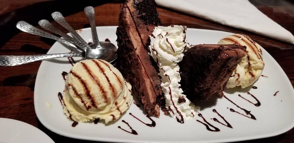 LongHorn Steakhouse | meal takeaway | 121 Crown Pointe Pkwy, Kingsland, GA 31548, USA | 9125762811 OR +1 912-576-2811