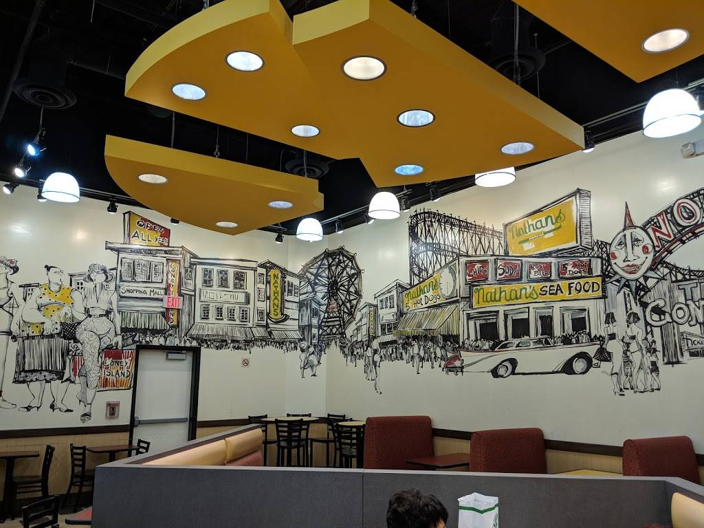 Nathans Famous | restaurant | 1086 The Arches Cir, Deer Park, NY 11729, USA | 6316676900 OR +1 631-667-6900