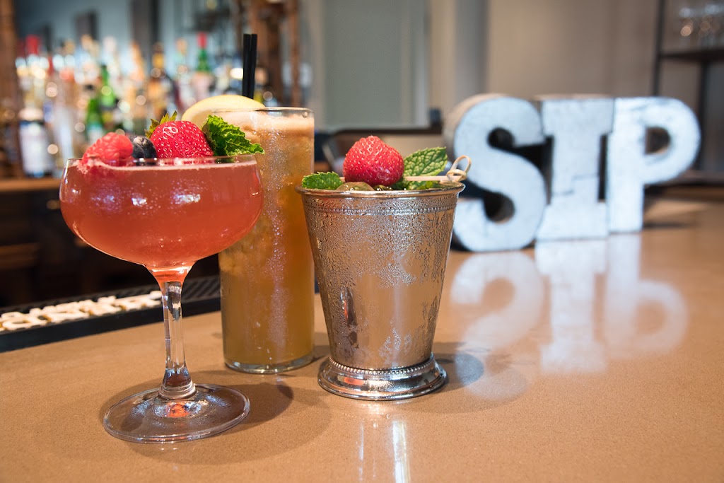 The Golden Pig | restaurant | 13380 US-101, Hopland, CA 95449, USA | 7076706055 OR +1 707-670-6055