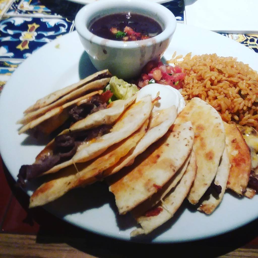 Chilis Grill & Bar | meal takeaway | 7225 W Cermak Rd, North Riverside, IL 60546, USA | 7082210051 OR +1 708-221-0051