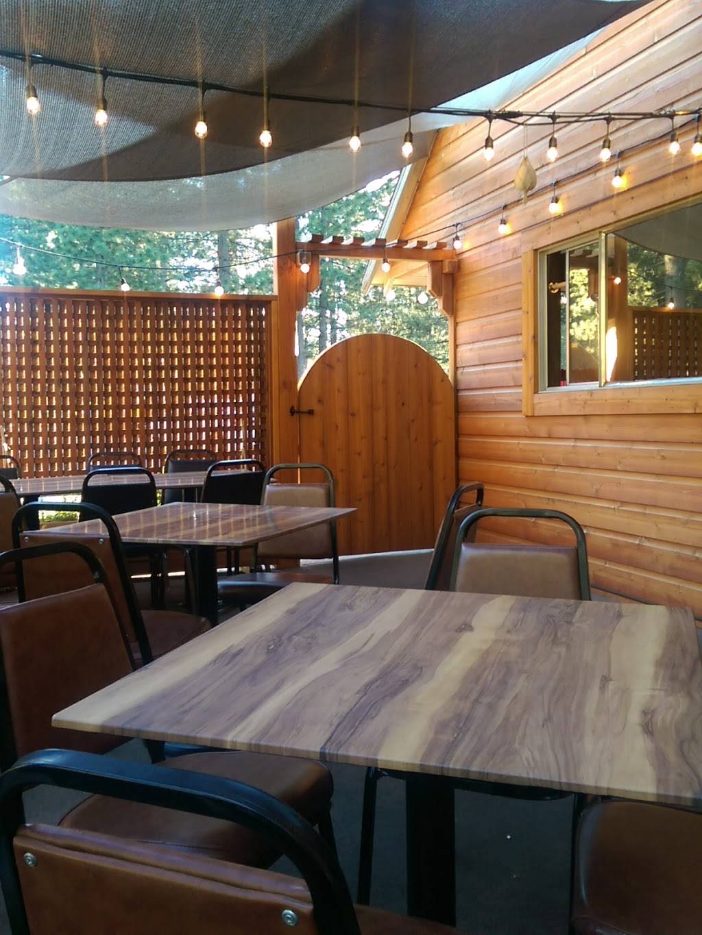 Primos Italian Bistro | restaurant | 2180 Lake Tahoe Blvd, South Lake Tahoe, CA 96150, USA | 5306002220 OR +1 530-600-2220