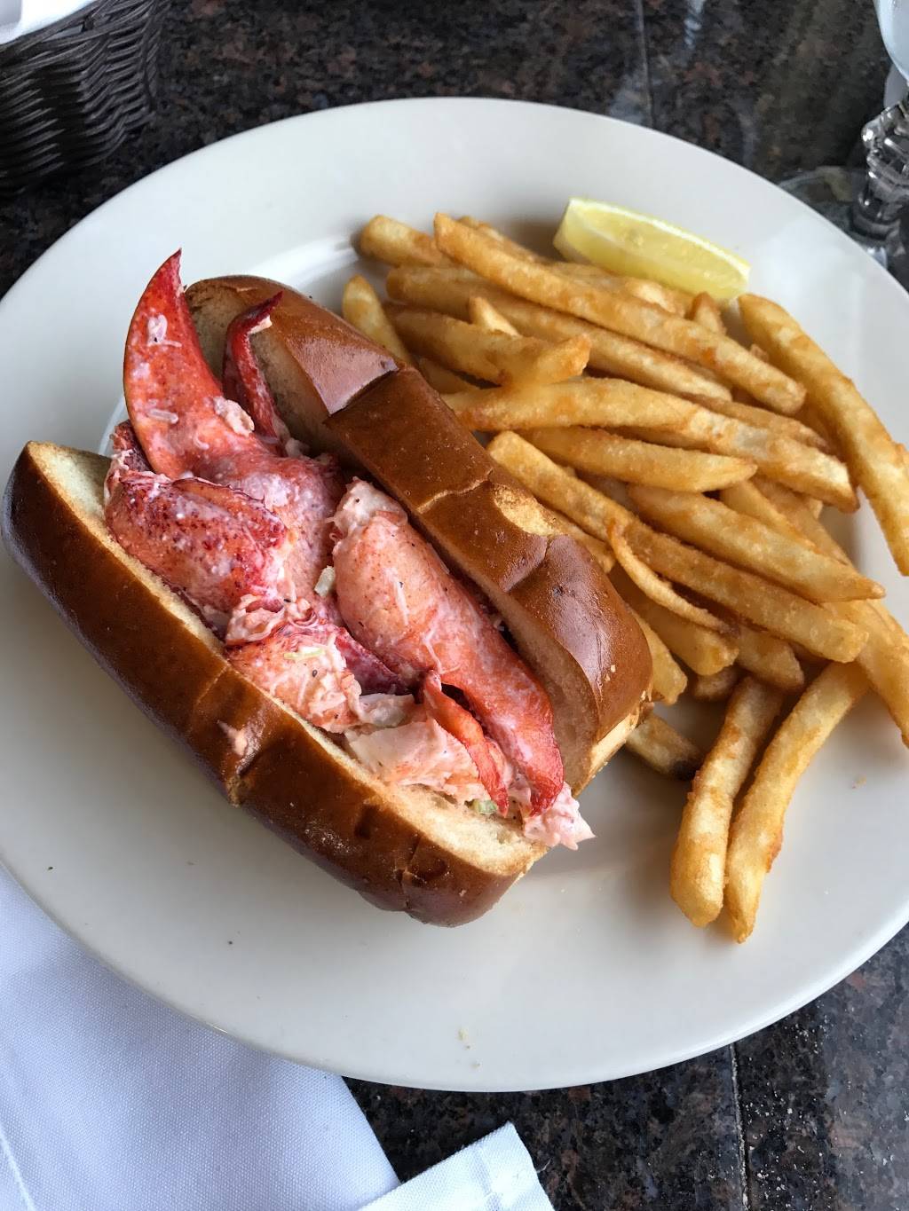 Walters Basin | restaurant | 859 US-3, Holderness, NH 03245, USA | 6039684412 OR +1 603-968-4412