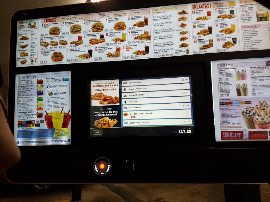 Sonic Drive-In | restaurant | 1921 S, Main St, Winfield, KS 67156, USA | 6202219876 OR +1 620-221-9876