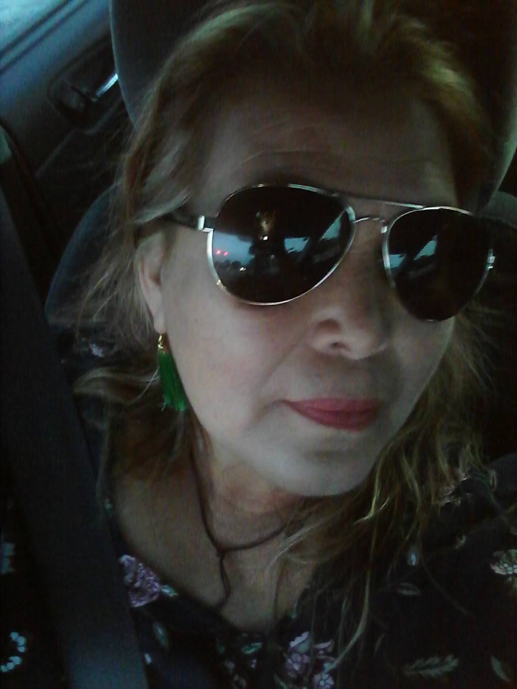 El Pollo Fiesta Inc | restaurant | 915 S Hampton Rd, Dallas, TX 75208, USA | 2149419399 OR +1 214-941-9399