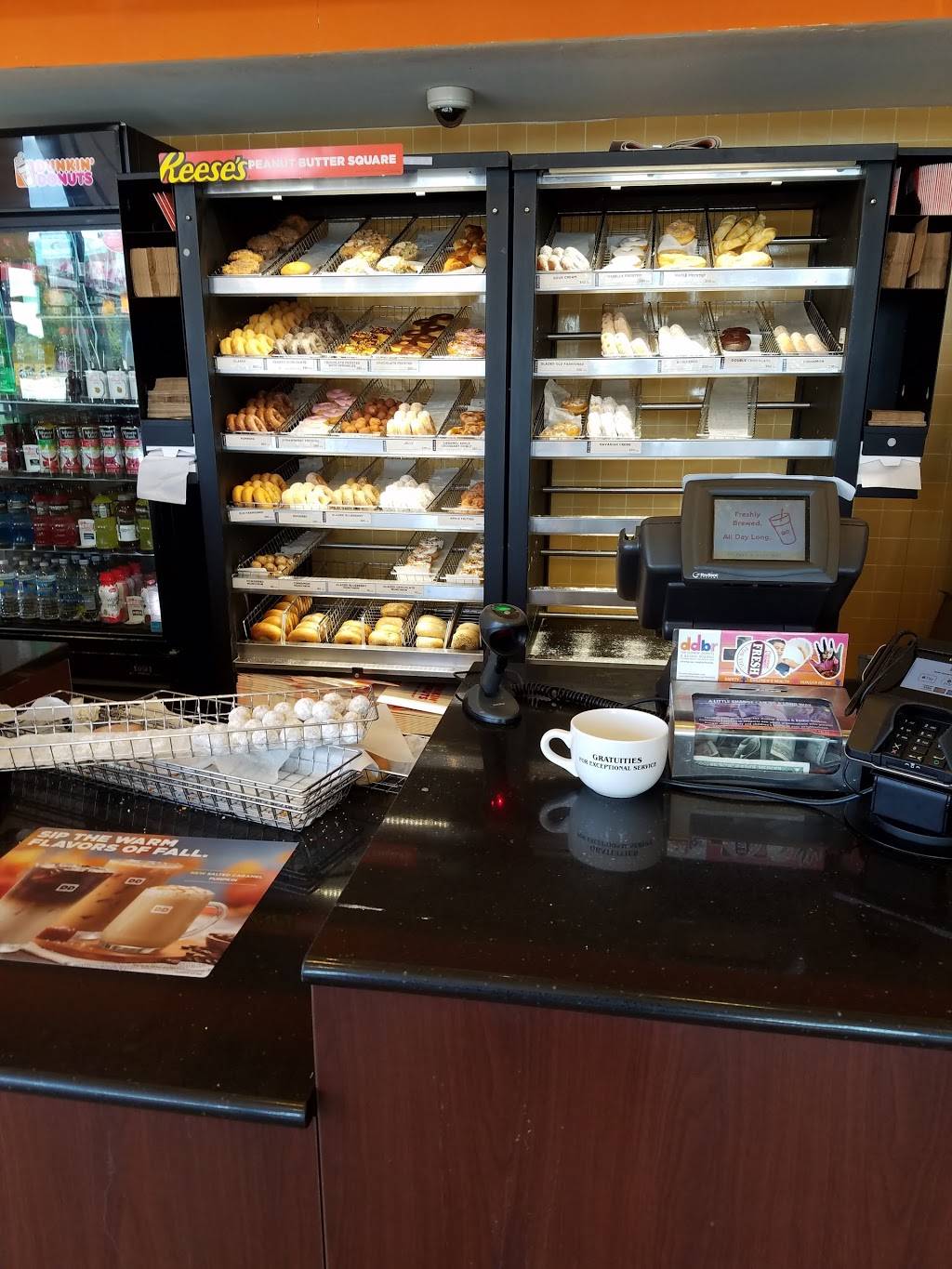 Dunkin | bakery | 2120 Lincoln Hwy E, Lancaster, PA 17602, USA | 7172915712 OR +1 717-291-5712