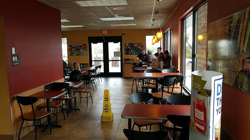 Jack in the Box | restaurant | 107 Red Top Rd, Fairfield, CA 94534, USA | 7078639781 OR +1 707-863-9781