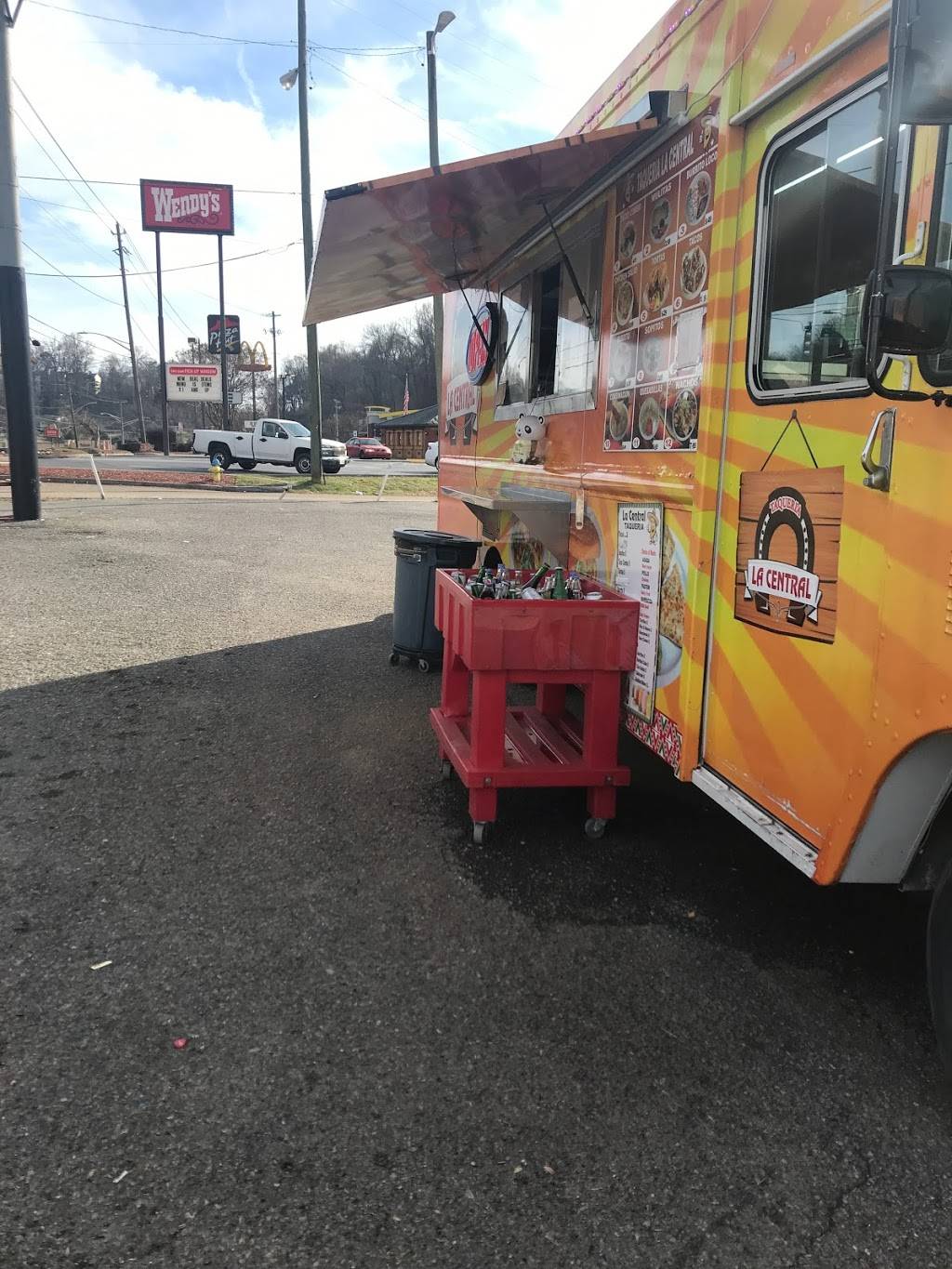 Taqueria La Central Food Truck | restaurant | 2321 Chapman Hwy, Knoxville, TN 37920, USA | 8654373398 OR +1 865-437-3398