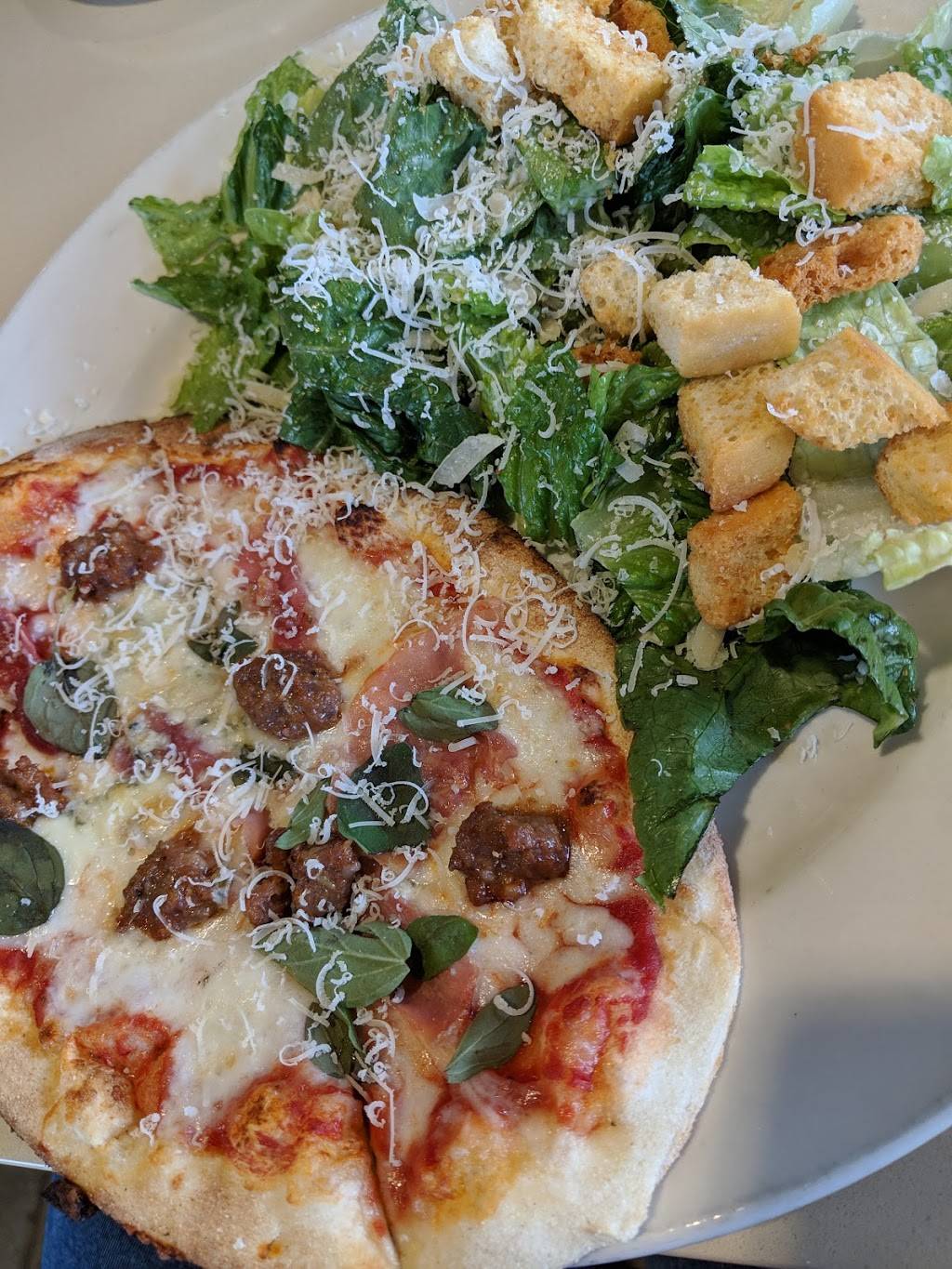 Brixx Wood Fired Pizza - Kingsley | restaurant | 1343 Broadcloth Street, Fort Mill, SC 29715, USA | 8038027434 OR +1 803-802-7434