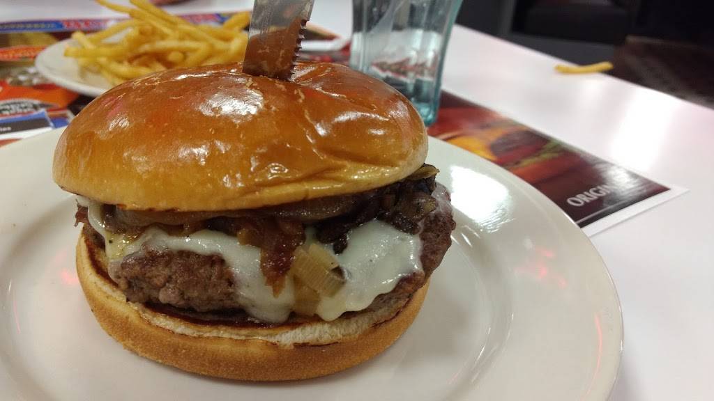 Steak n Shake | restaurant | 4105 E 96th St, Indianapolis, IN 46240, USA | 3178441355 OR +1 317-844-1355