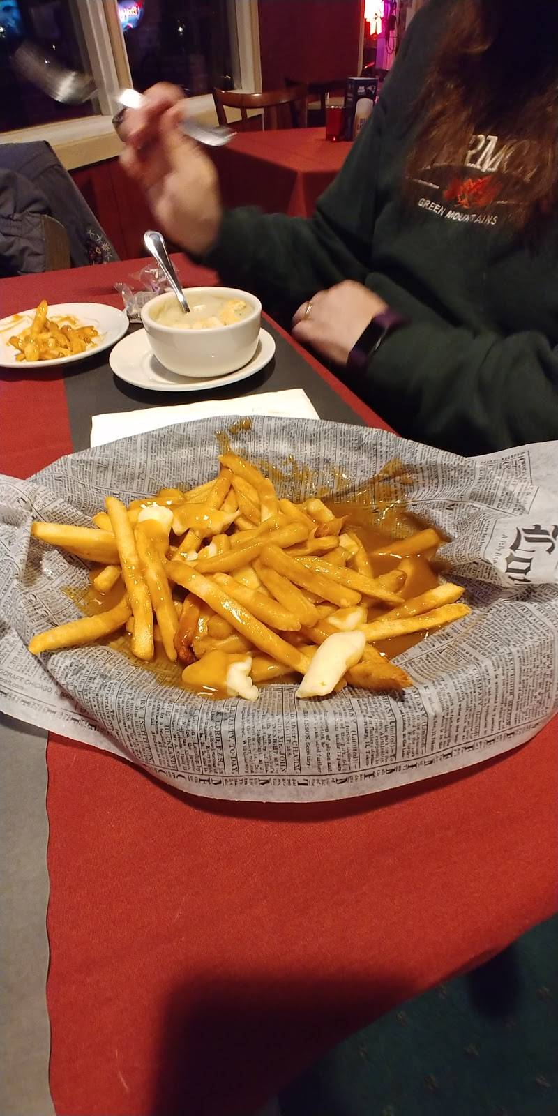 Russos Lakeside Seafood & SteakHouse | restaurant | 702 River St, Palmer, MA 01069, USA | 4132892360 OR +1 413-289-2360