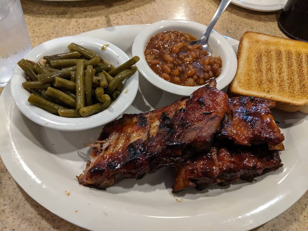 Oakwood Smokehouse & Grill | restaurant | 27745 US-27, Leesburg, FL 34748, USA | 3524354633 OR +1 352-435-4633