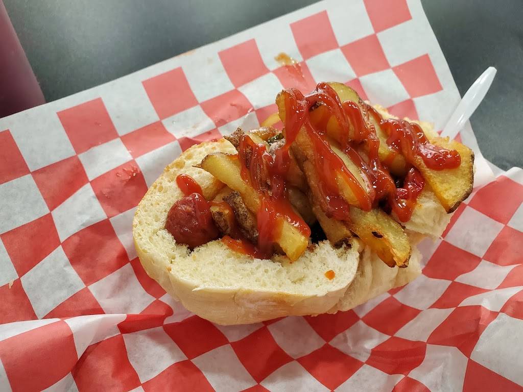 Ninos Italian Hotdogs | restaurant | 572 Main St, Stroudsburg, PA 18360, USA | 5707304988 OR +1 570-730-4988