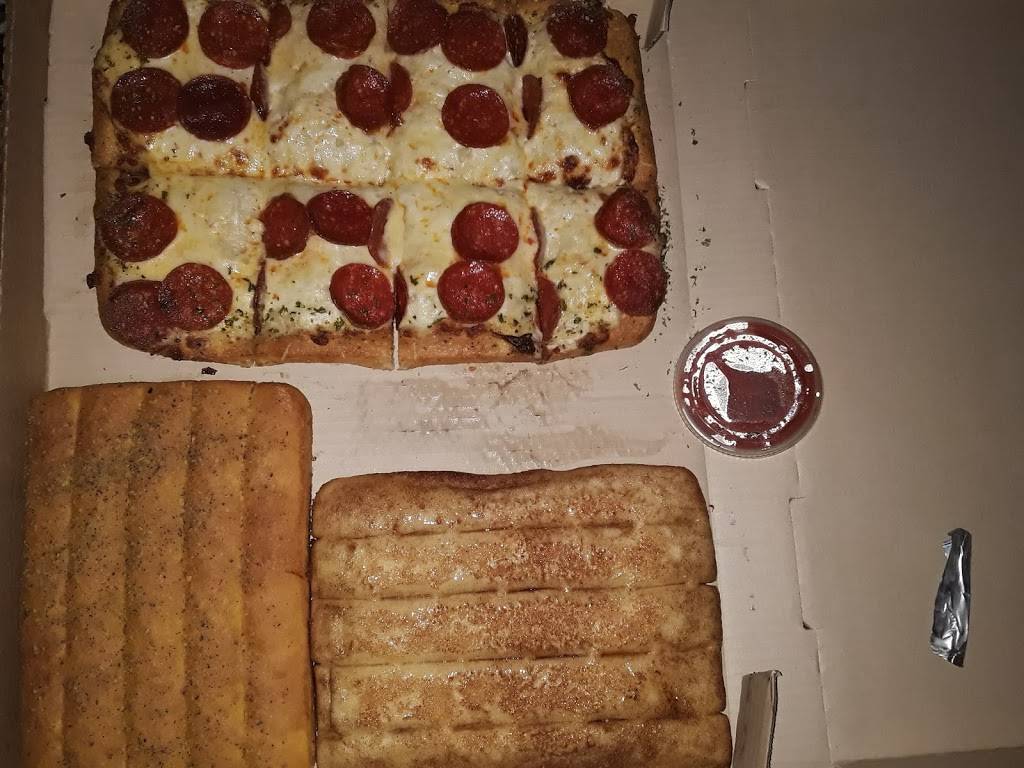 Pizza Hut | meal takeaway | 8090 Blue Diamond Rd Suite 140, Las Vegas, NV 89178, USA | 7022700796 OR +1 702-270-0796