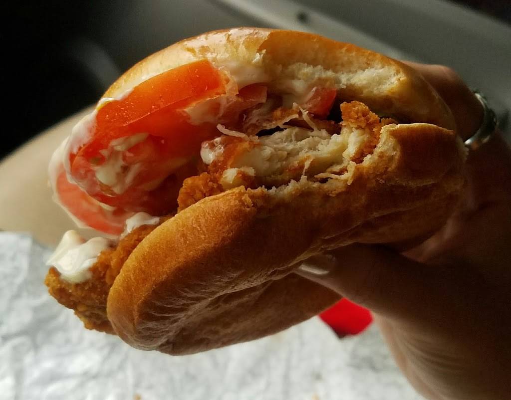 Wendys | restaurant | 11251 University Blvd, Orlando, FL 32817, USA | 4076718511 OR +1 407-671-8511