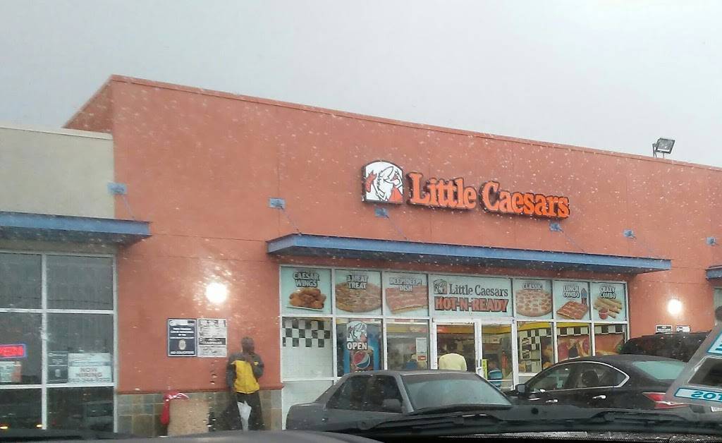 Little Caesars Pizza | meal takeaway | 1075 Pacific Coast Hwy, Long Beach, CA 90806, USA | 5622184165 OR +1 562-218-4165