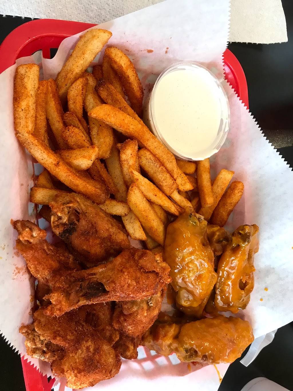 Bosses | restaurant | 5030 Poplar Ave Suite #3, Memphis, TN 38117, USA | 9016828080 OR +1 901-682-8080