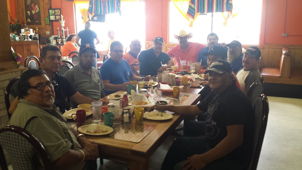 Las Flores Restaurant | restaurant | 1602 E Stewart St, Laredo, TX 78043, USA | 9565683437 OR +1 956-568-3437